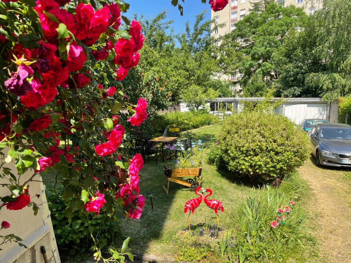 Privee Vue Sur Le Jardin Proche Centre Besançon